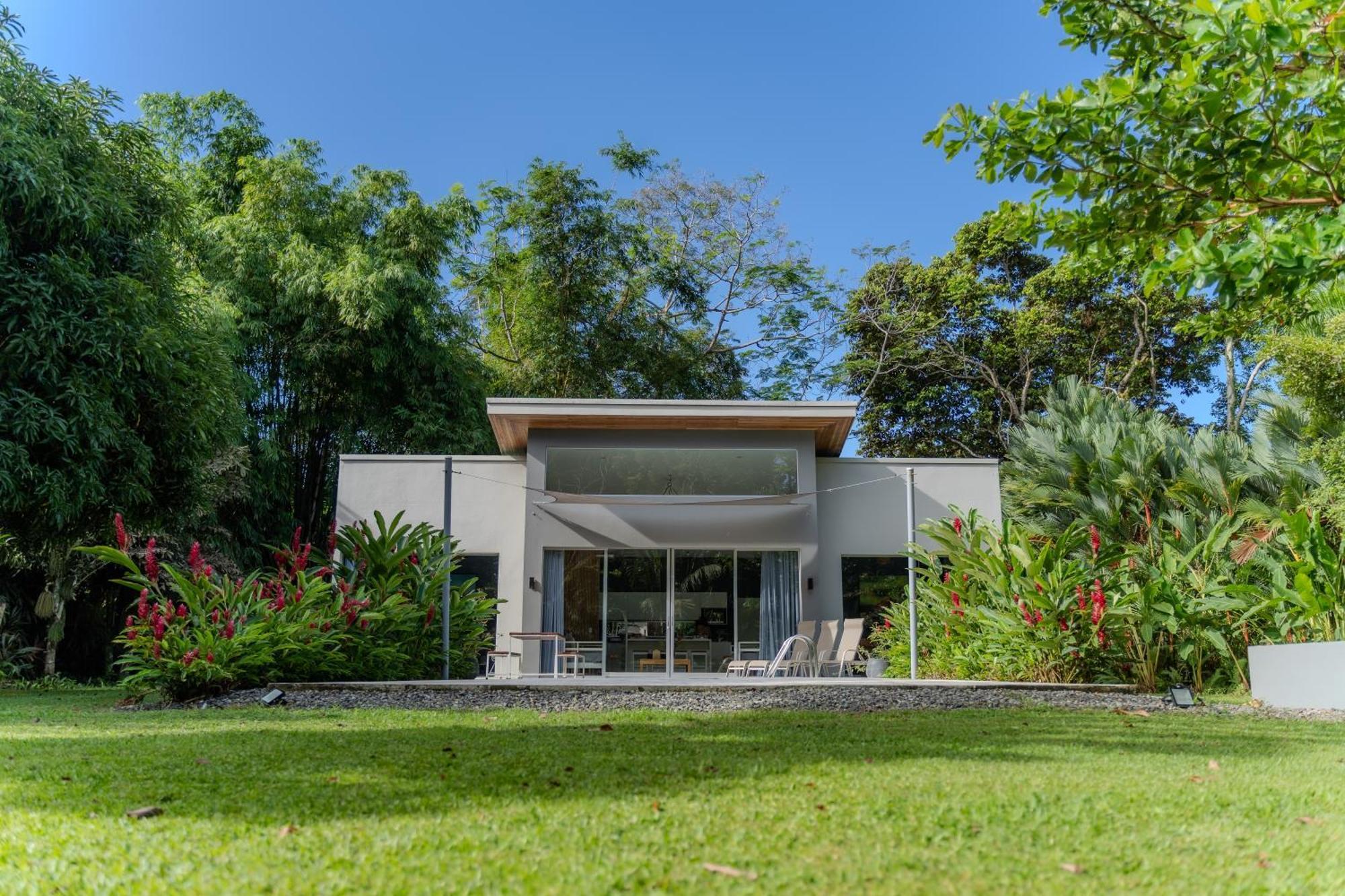 Lilan Nature, Modern House N°1, Private Swimming Pool. カウイータ エクステリア 写真